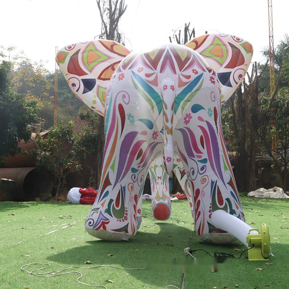 ช้างยักษ์สีสันสดใสพร้อมไฟ LED  - Decor Lighting The Parade บทวิจารณ์และราคา