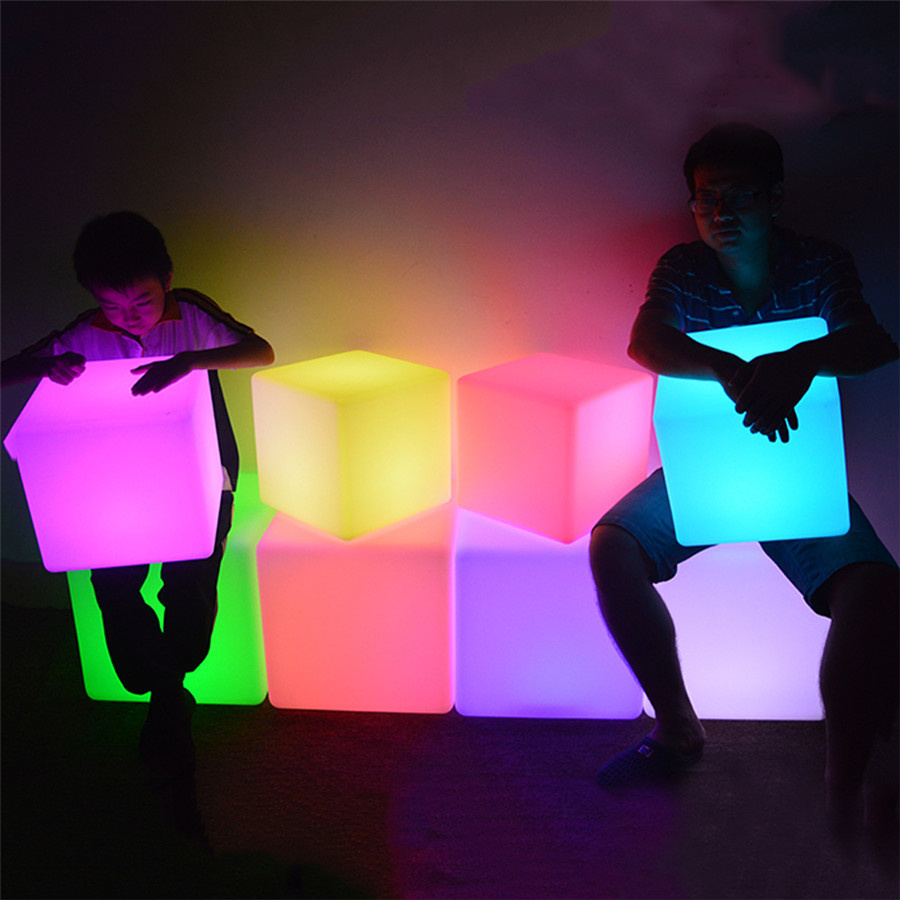 ไฟ LED ลูกบาศก์เรืองแสง 16 สี  - Colour Changing Bulb บทวิจารณ์และราคา
